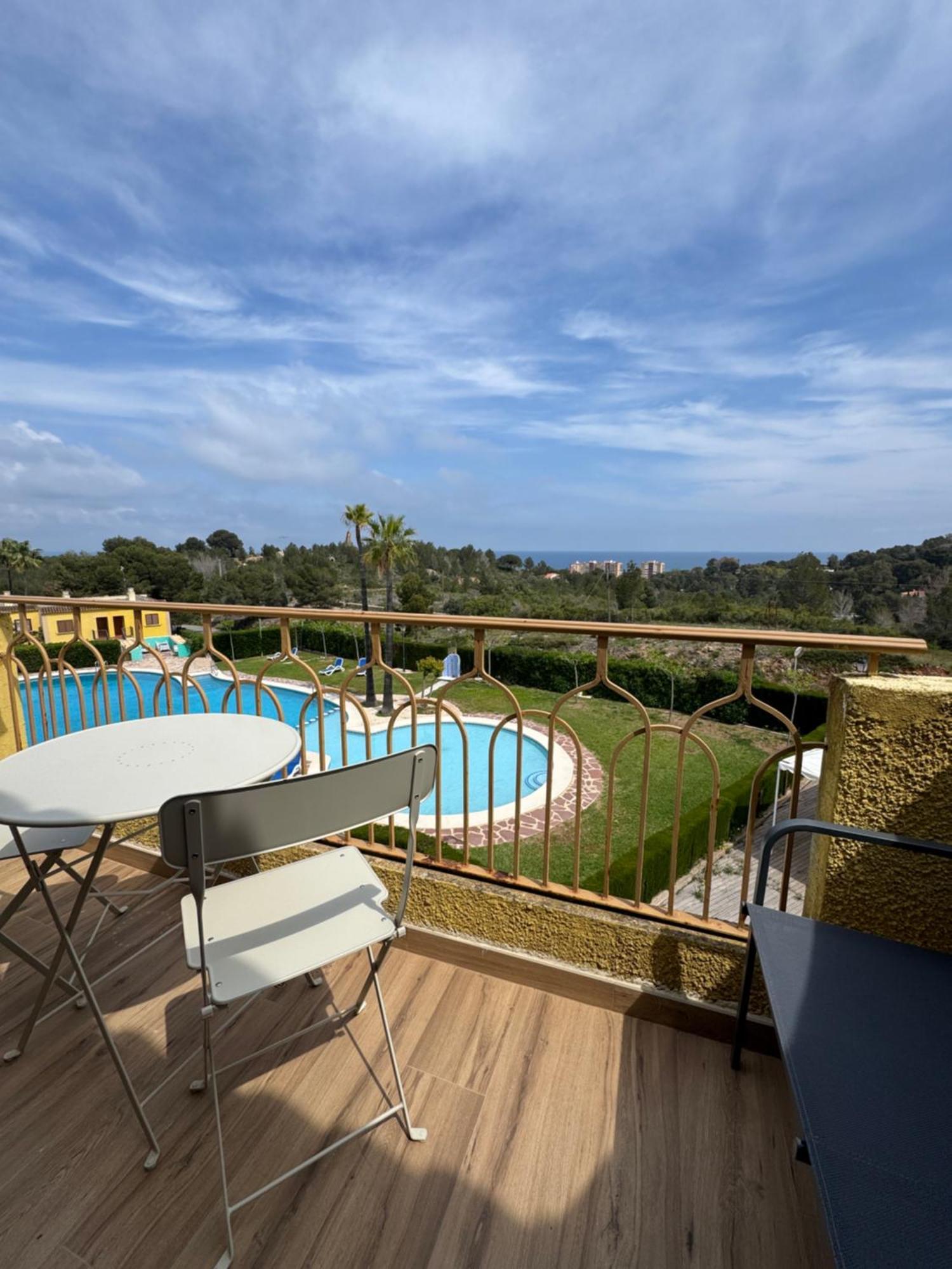 Cozy Duplex Les Rotes Holiday home *